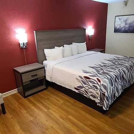 Red Roof Inn & Suites Cornelius - Lake Norman Eksteriør billede