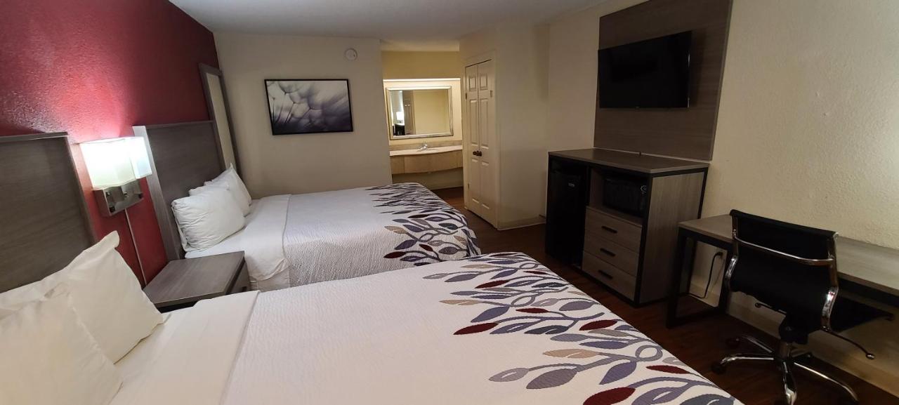 Red Roof Inn & Suites Cornelius - Lake Norman Eksteriør billede